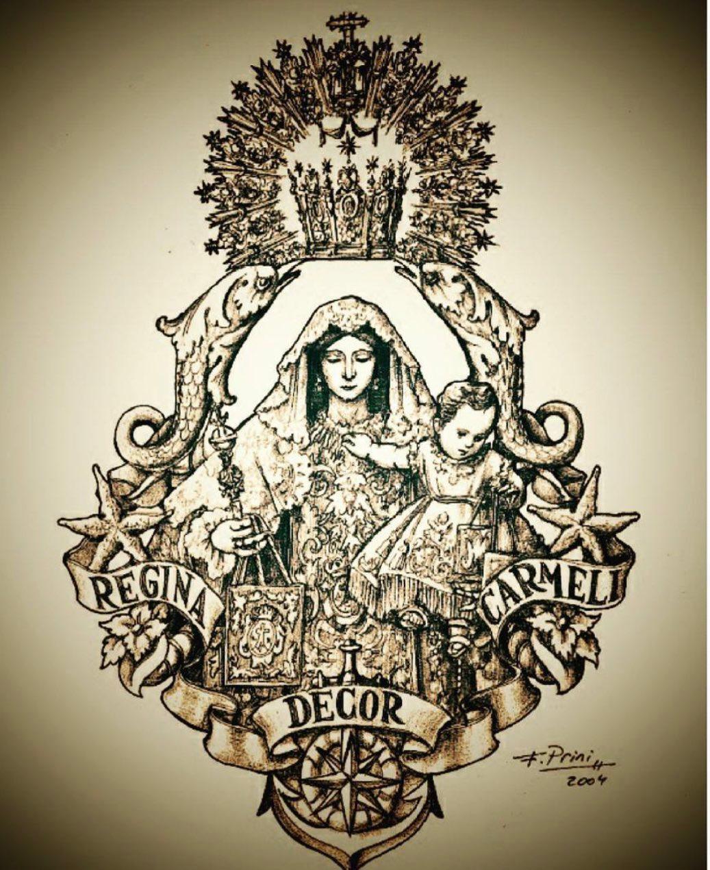 nuestra señora del carmen se encuestra de espaldas en su procesion vespertina en julio de 2025 acompañada de muchos devotos